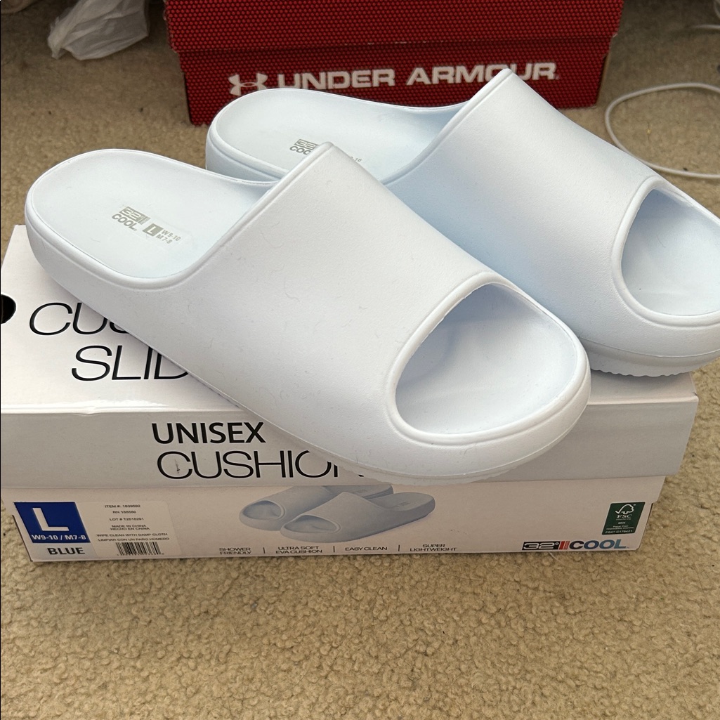 32 Degrees Brand Blue Unisex Cushion Slides